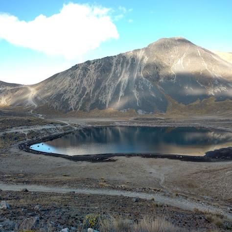 Hier ist ein Bild des Nevado de Toluca zu sehen.