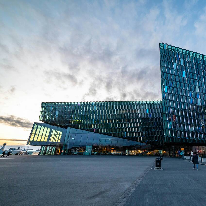 By clicking the picture, you will be transferred to the details of the University Reykjavik.